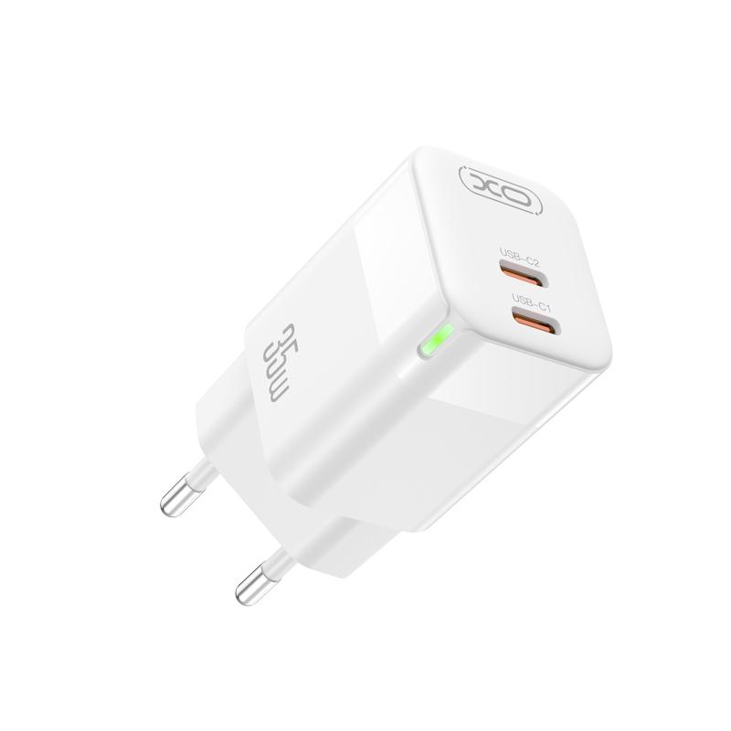 XO CE07 töltő adapter, 35W teljesítménnyel, 2x Type-C, töltést jelző leddel fehér