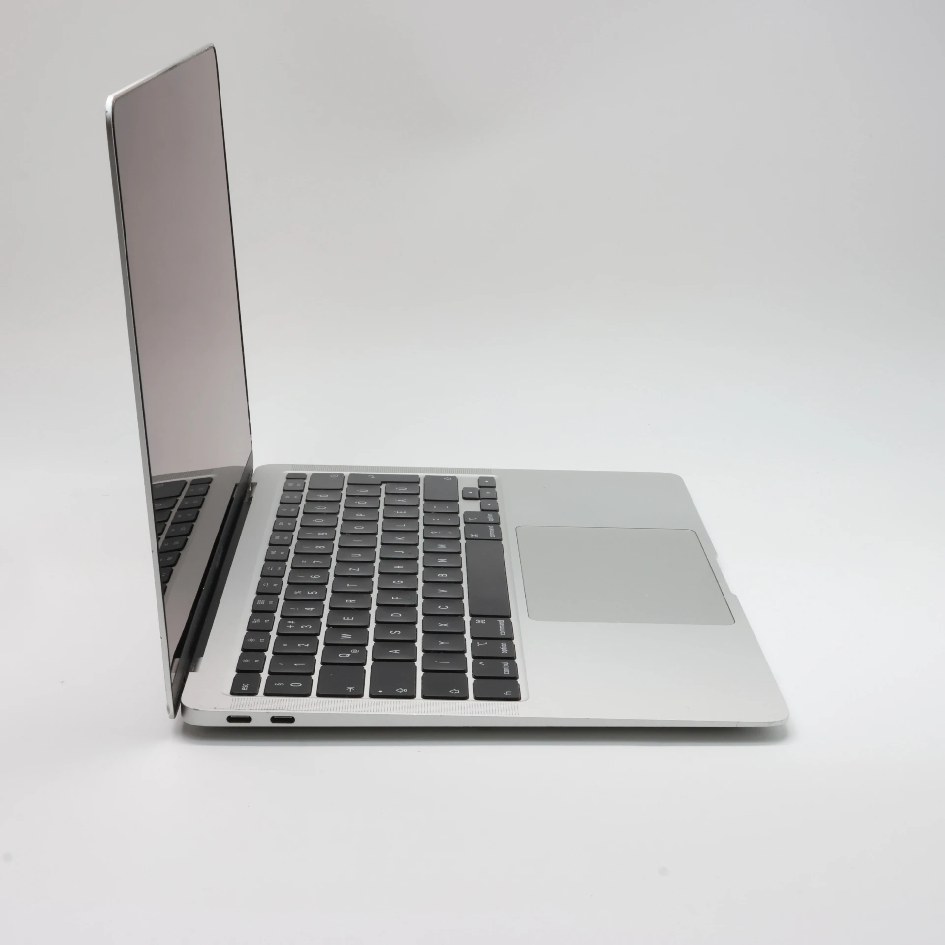 Apple MacBook Air 13″ 2020 HUN, 256 GB, Silver, i3, 8 GB, SSD, "B" – 3. kép