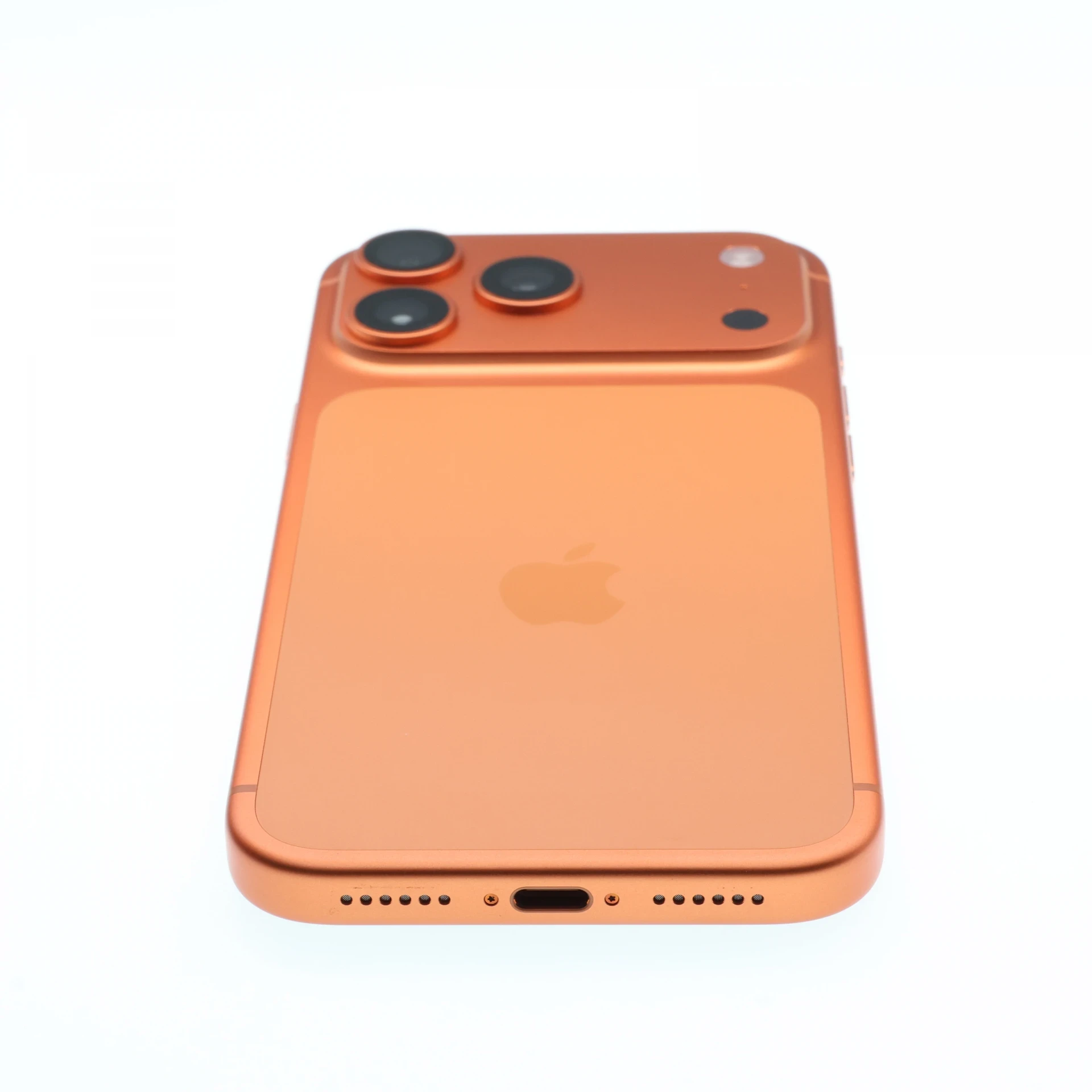 Apple iPhone 17 Pro eSIM 256 GB, Cosmic Orange, A+ – 5. kép