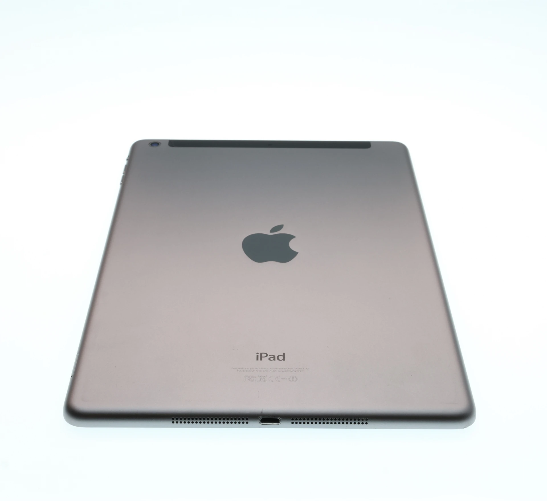 Apple iPad Air 9,7" Wifi , A1475, 32 GB, Space Gray, "A"