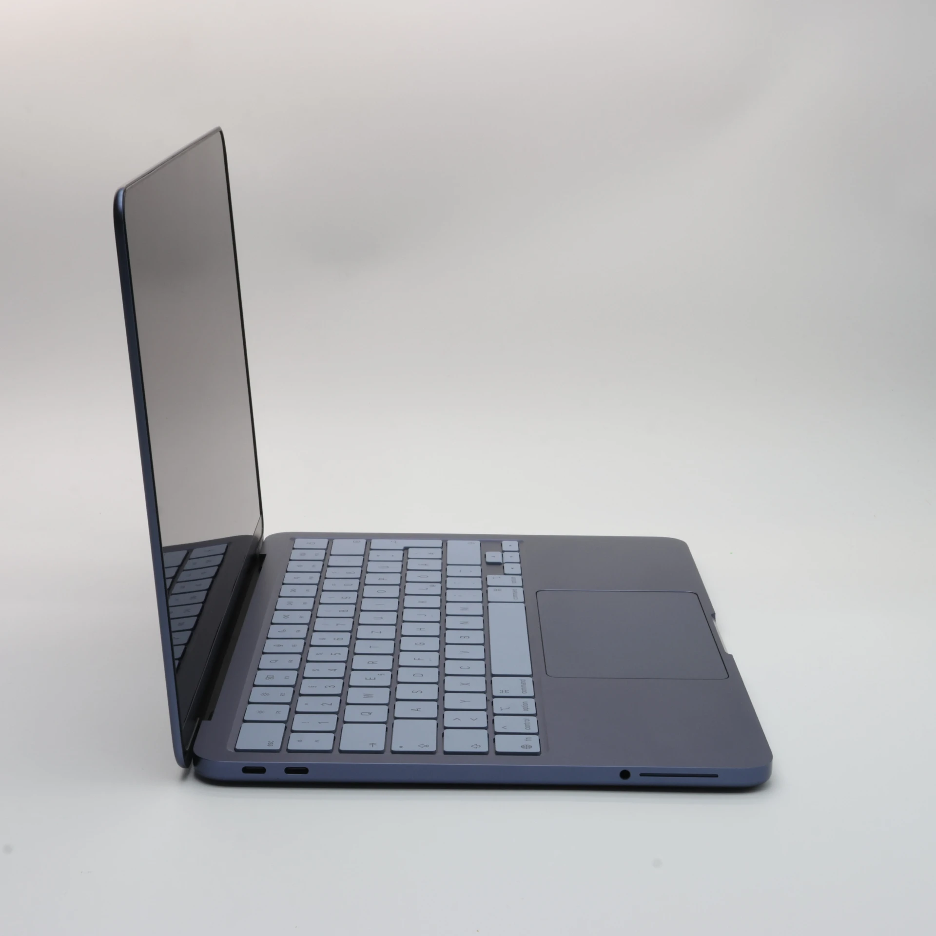 Apple MacBook Neo EU, 256 GB, Indigo, A+