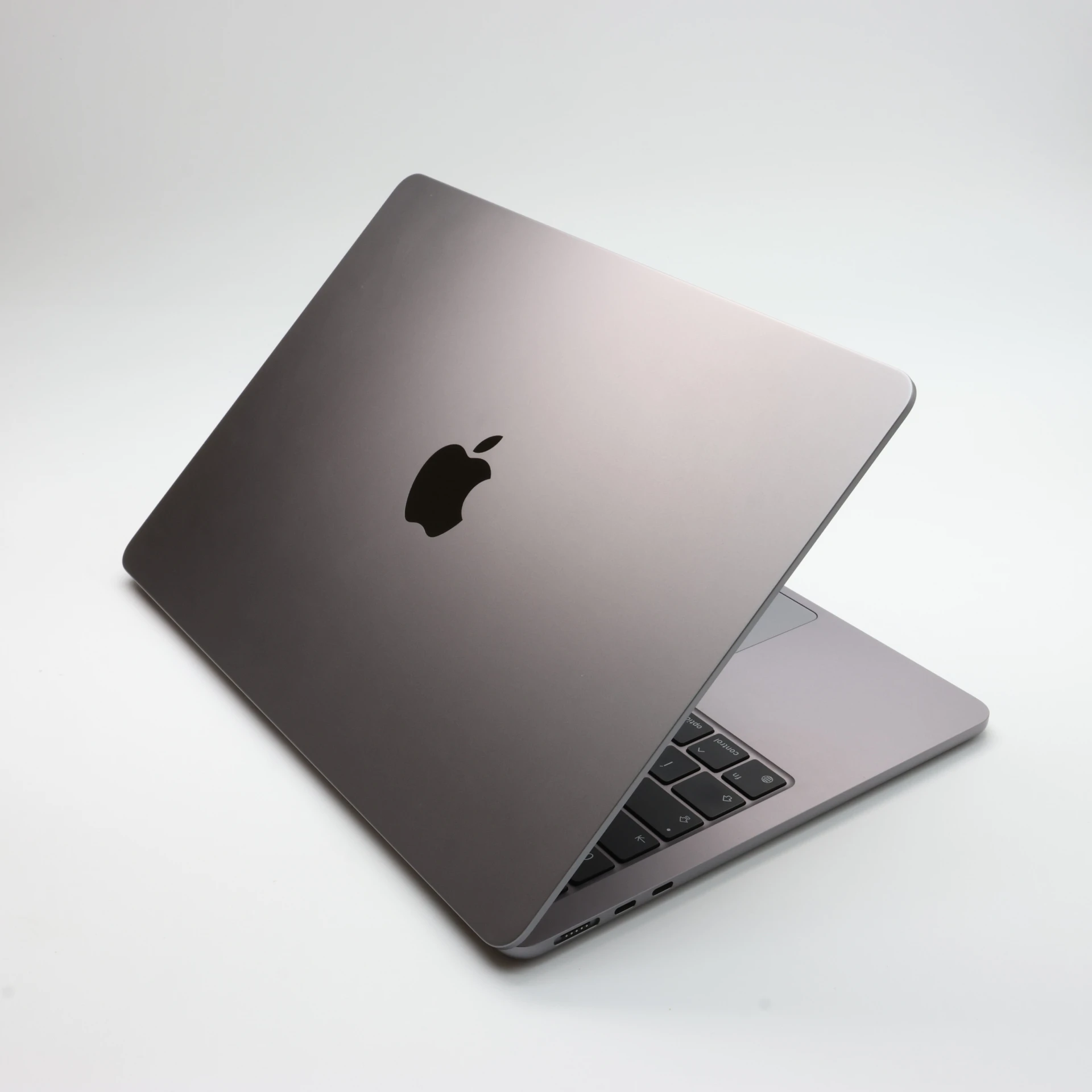 Apple MacBook Air M3 2024 13" HUN, 256 GB, Space Gray, 8 GB, A+