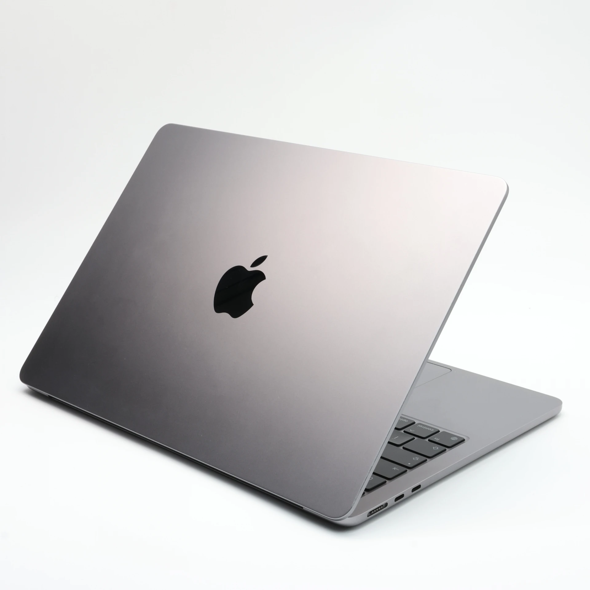 Apple MacBook Air M3 2024 13" HUN, 256 GB, Space Gray, 8 GB, A+