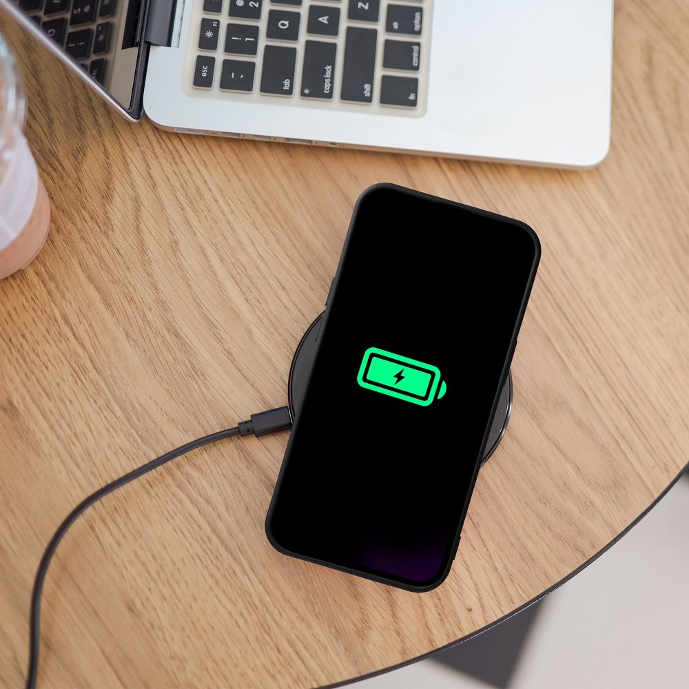 Apple iPhone 11 Silicone mag cover magsafe hátlap tok (Fekete)