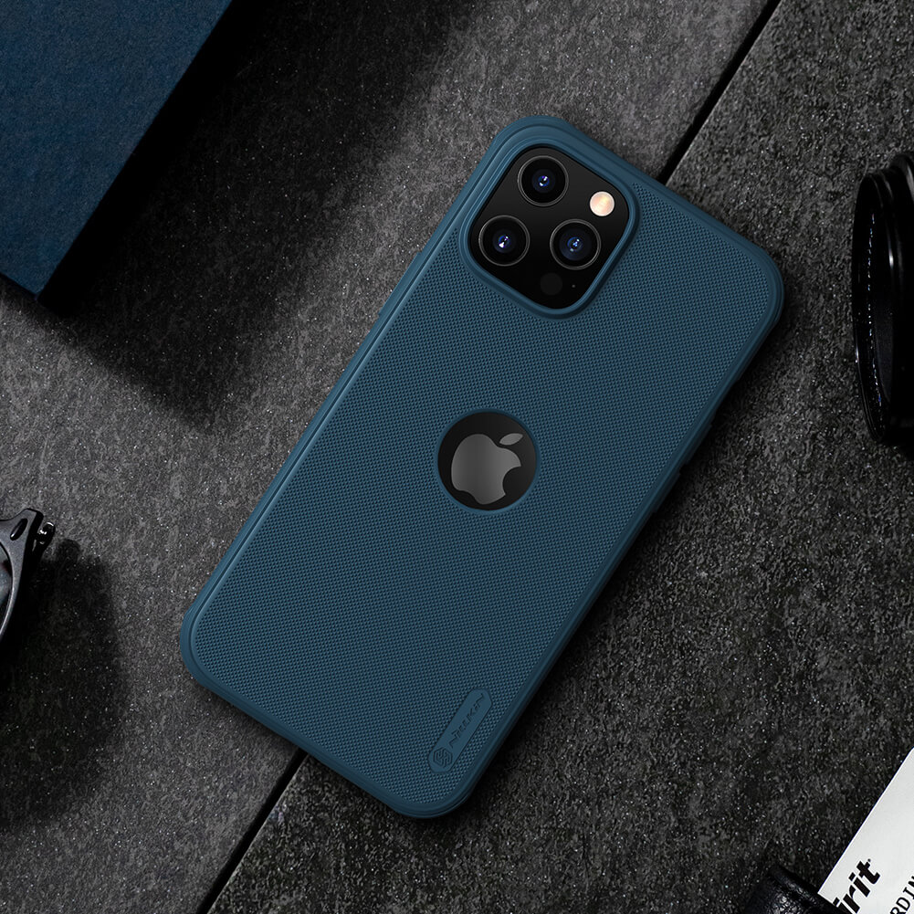 Apple iPhone 12 / iPhone 12 Pro Nillkin Super frosted shield pro strapabíró hátlap tok (Kék) 11
