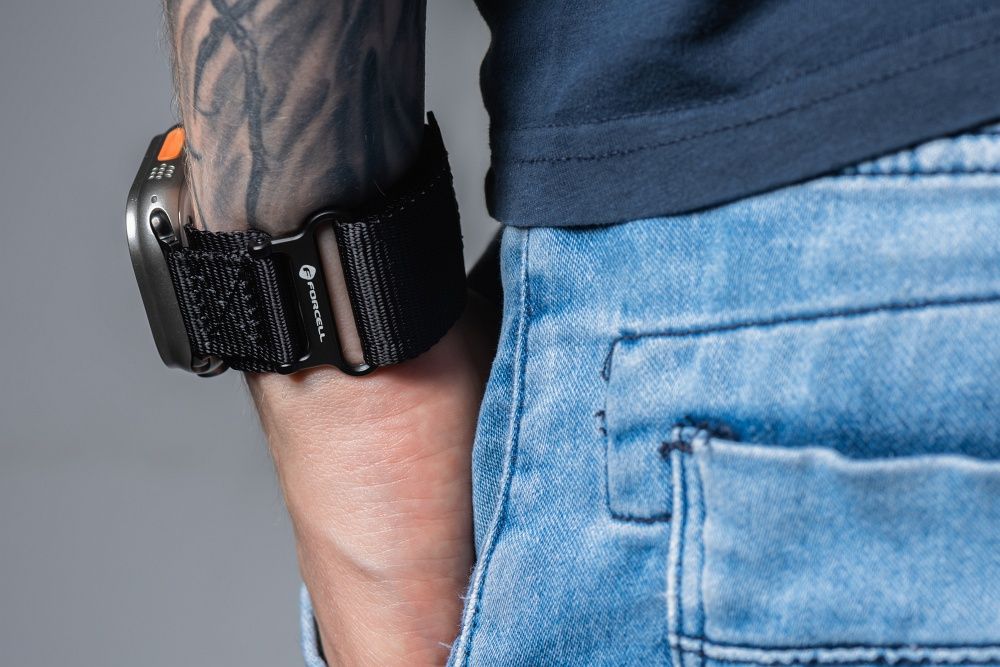 Forcell F-Design FA05 nylon tépőzáras szíj Apple Watch 42 / 44 / 45 / 49 mm (Fekete)