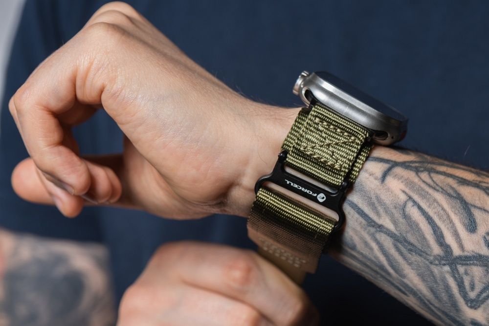 Forcell F-Design FA05 nylon tépőzáras szíj Apple Watch 42 / 44 / 45 / 49 mm (Zöld)