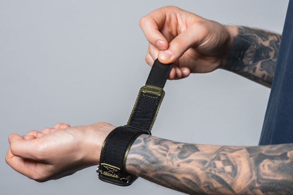 Forcell F-Design FA05 nylon tépőzáras szíj Apple Watch 42 / 44 / 45 / 49 mm (Zöld)