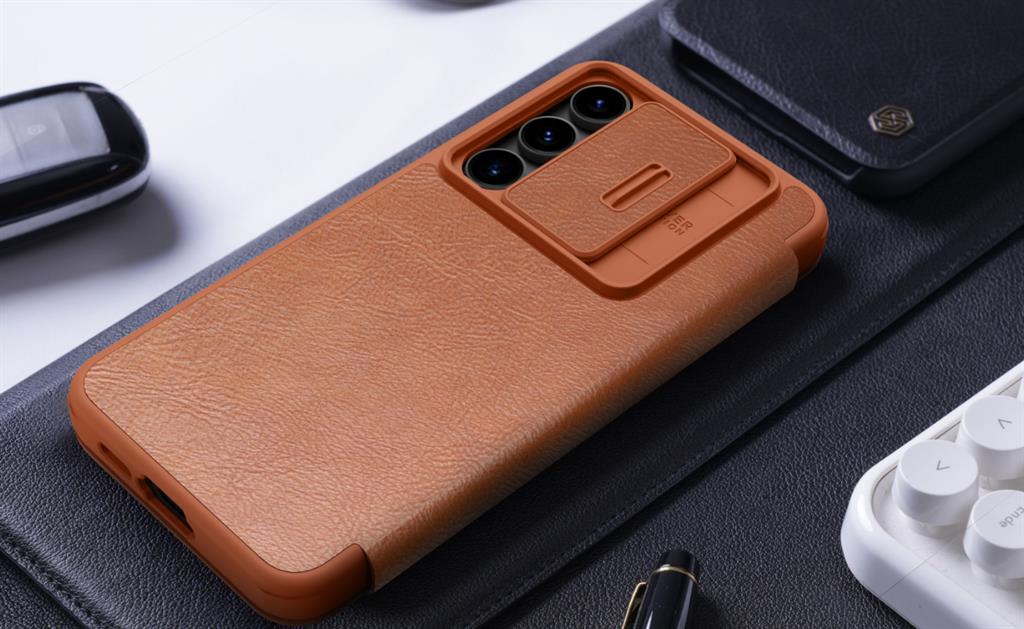 Samsung Galaxy S24 FE Nillkin Qin pro kameravédős notesz tok (Fekete)