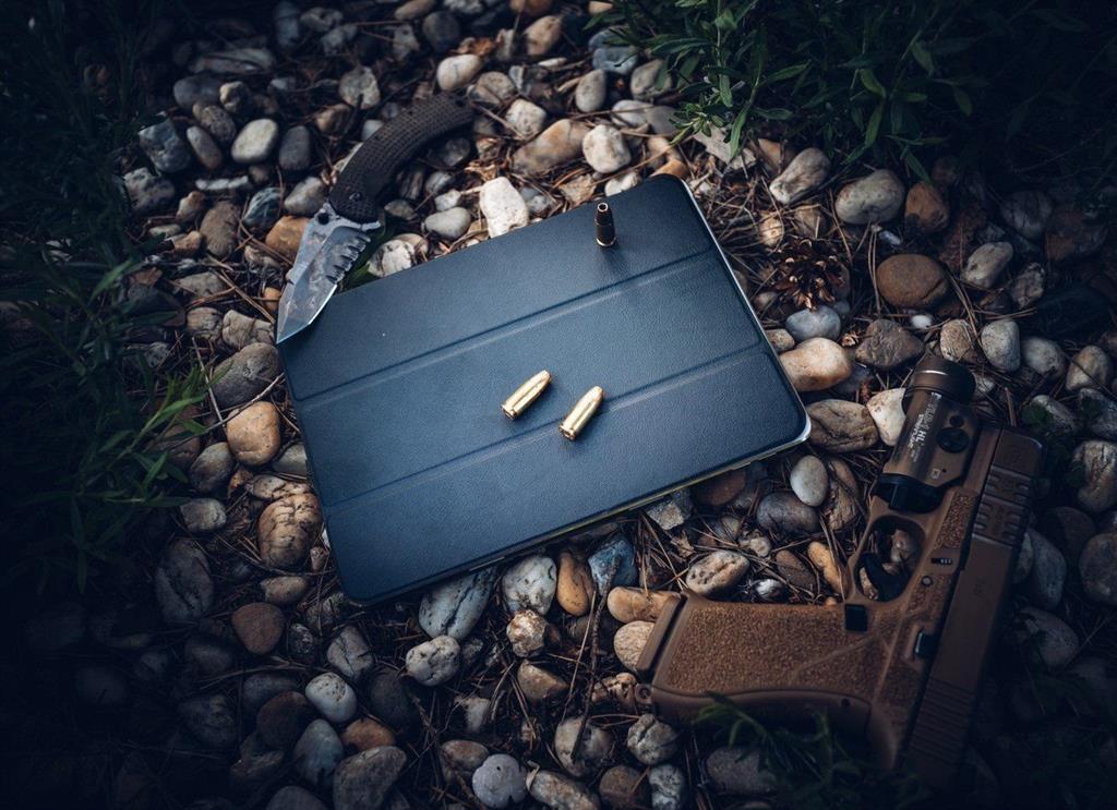 Tactical Book Tri Fold tok iPad Air 11 2024/2025 / iPad Air 5 2022 / iPad Air 4 2020 (Fekete)