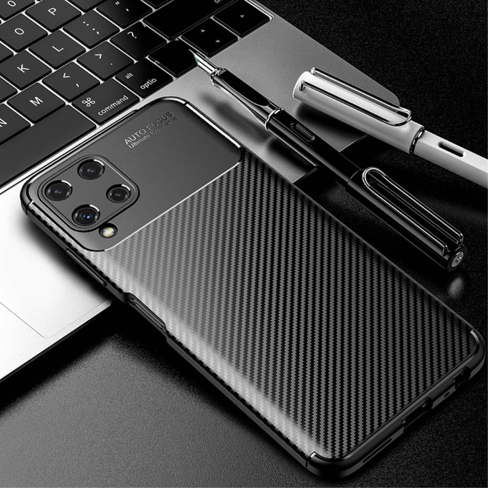 Xiaomi Mi 11 5G carbon fiber szilikon hátlap tok, (Fekete) 10