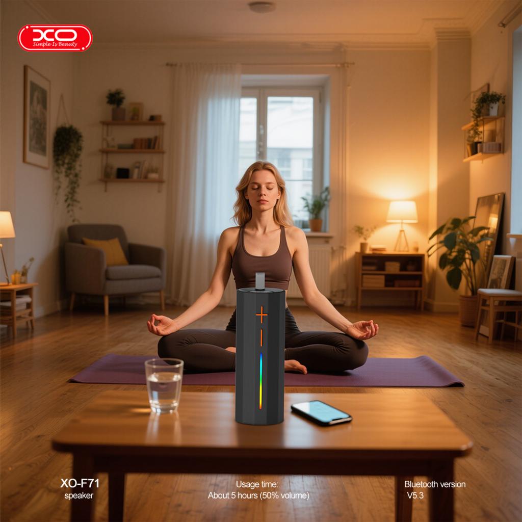 XO F71 Cylinder LED Dazzle hordozható Bluetooth hangszóró fogantyúval (Fekete)