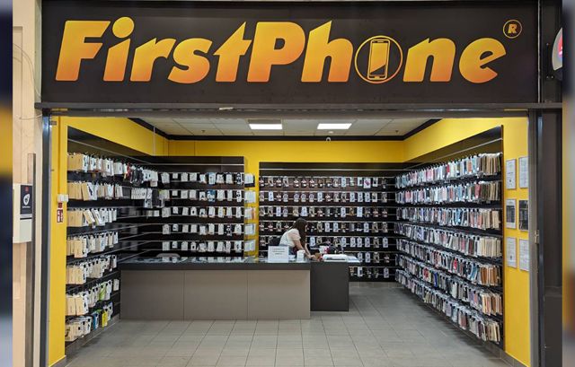 FirstPhone Kecskemét Auchan