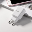 hoco-c63a-halozati-tolto-2-usb-port-5v-21a-led-allapotjelzo-feher_4.jpg