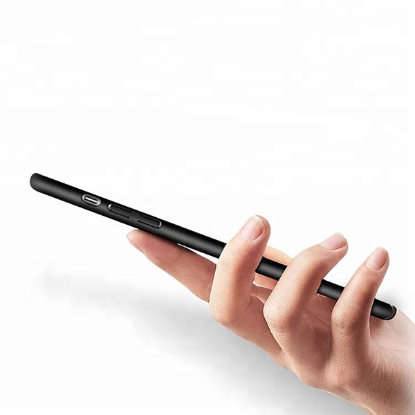 apple-iphone-11-pro-max-65-mesh-hatlap-tok-fekete_4.jpg