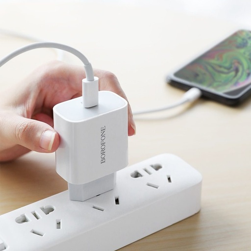 Borofone BA38A PD hálózati gyorstöltő (lightning kábel), max. 18W, fehér