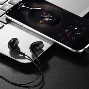 hoco-m40-headset-jack-35mm-mikrofonos-fekete_3.jpg