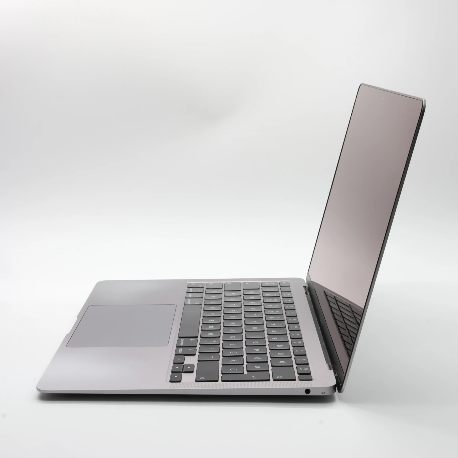 Apple MacBook Air 13″ 2020 HUN, 512 GB, Space Gray, M1, 8 GB, SSD, "B" – 2. kép