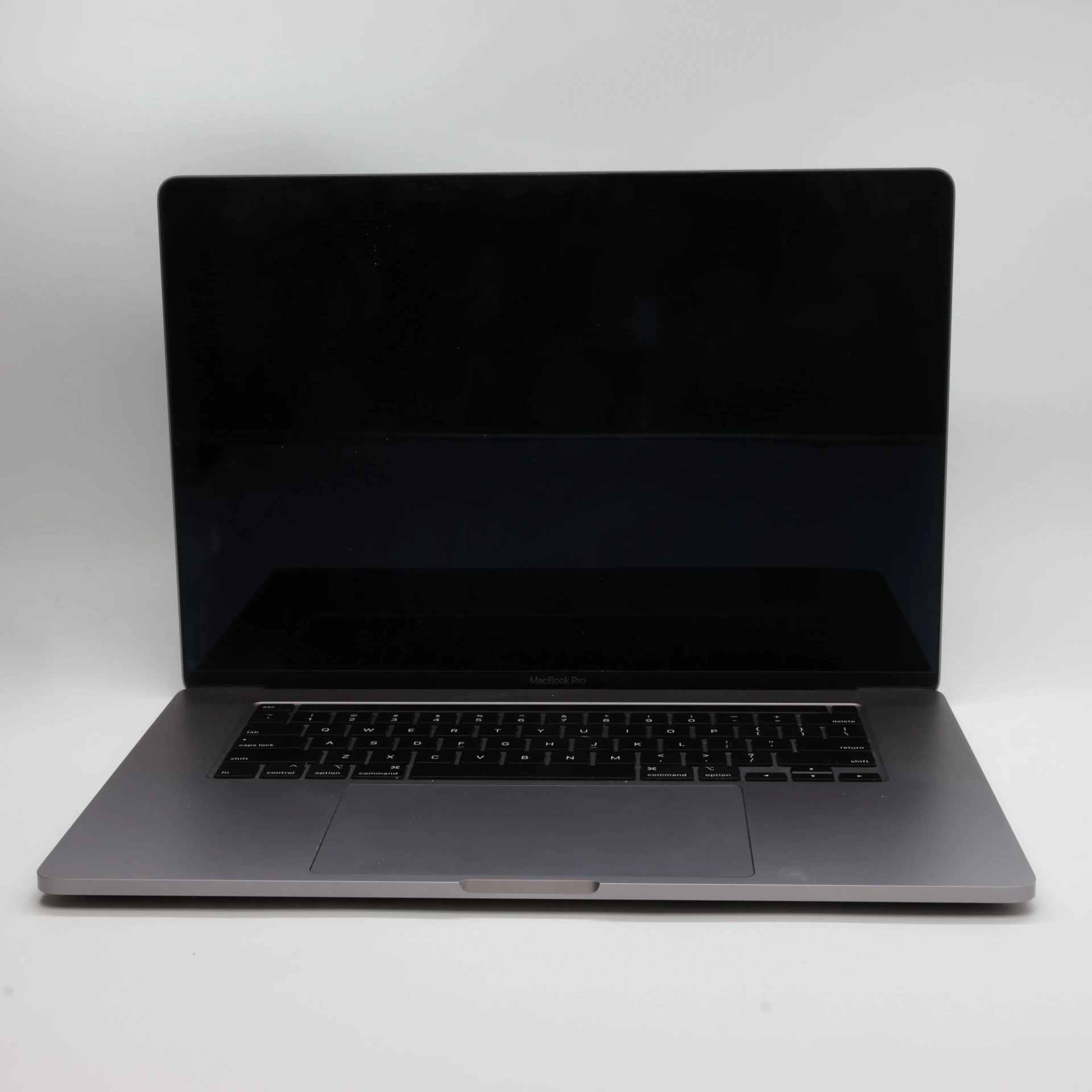 Apple MacBook Pro 15″ Touch Bar 2019 EU, 1TB, Space Gray, i9, 16 GB, SSD, "A"